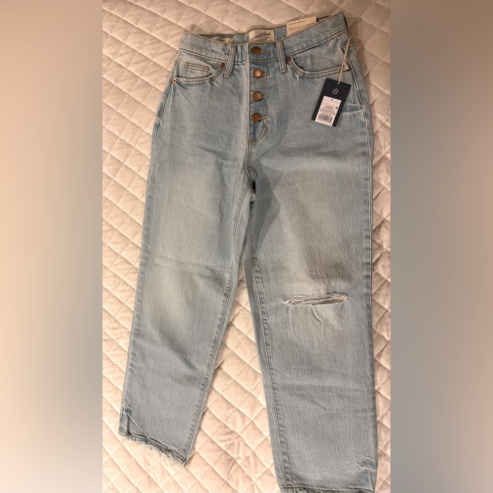 High waisted jeans! Never worn before.